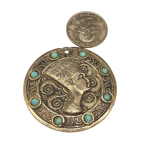 Vintage Silver Tone Egyptian Medallion With Turquoise Accents - Picture 5 of 5